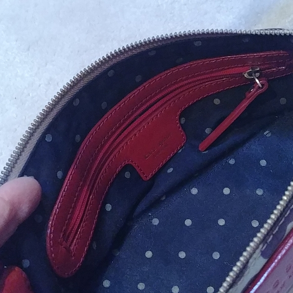 Kate Spade 👛 - Picture 3 of 5